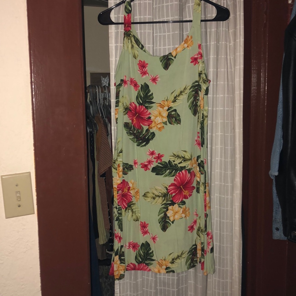 Tiki dress